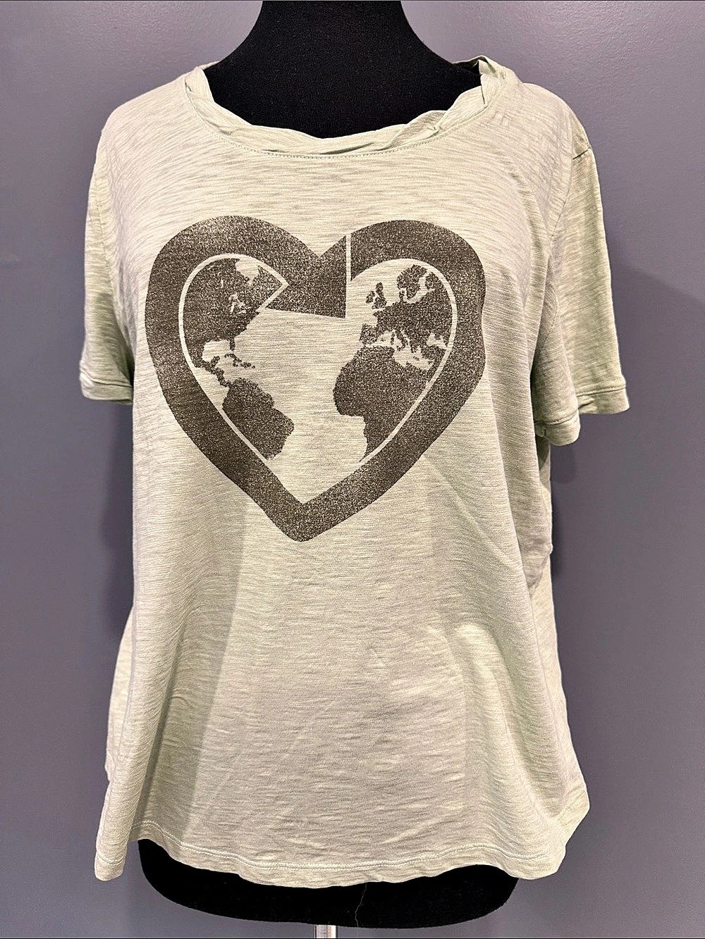 Gap Generation Good Generation Action Heart Graphic Short Sleeve Tee Size Large